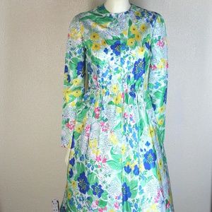 Vintage 70s Era Floral Long-Sleeve Dress w Pockets